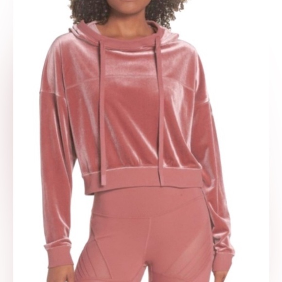 Sweat à Capuche Alo Yoga Cropped – Rose, Taille M, Neuf, Pour Femme